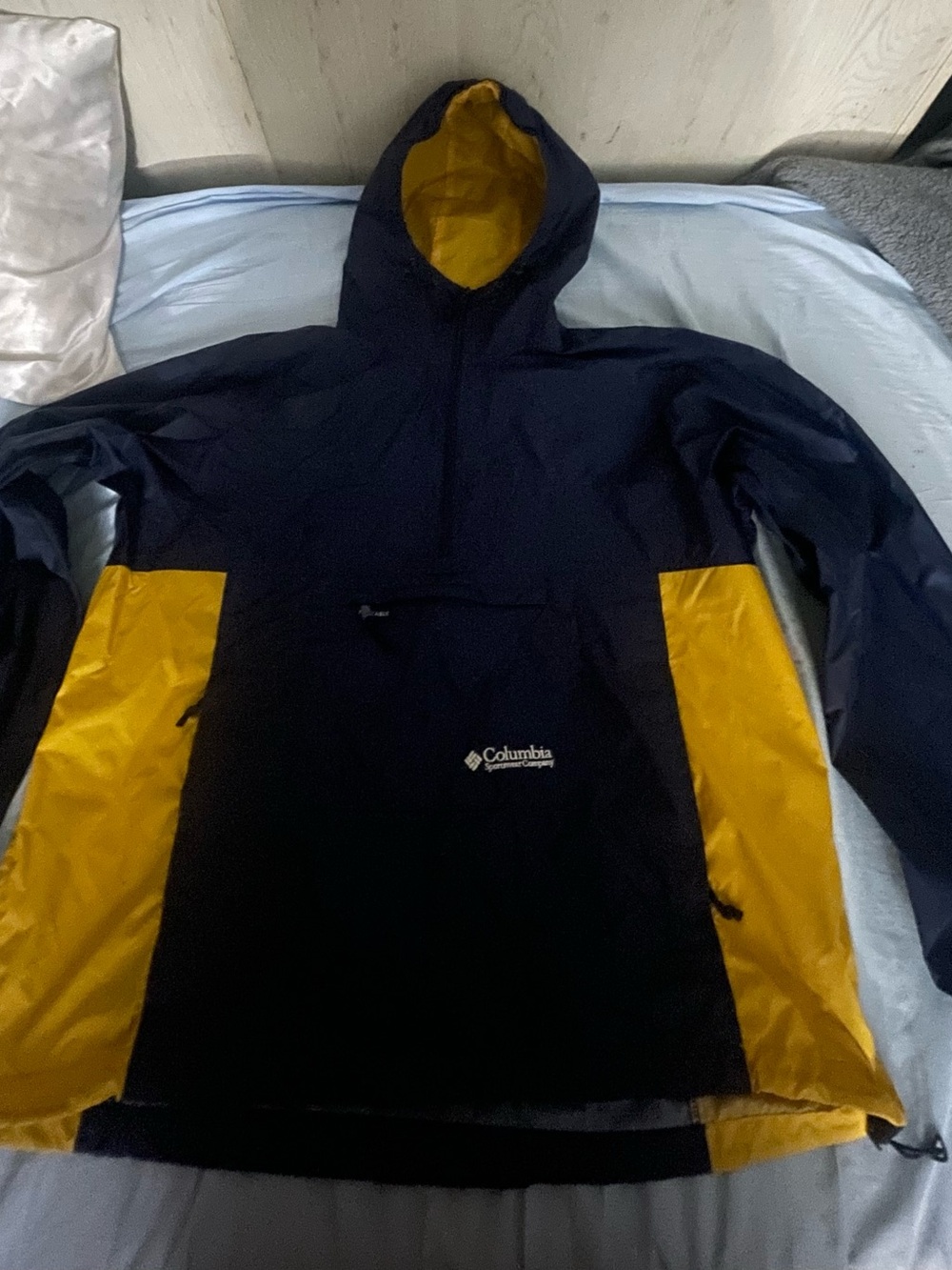 Columbia Men's Navy and Yellow Hooded Rain Anorak
